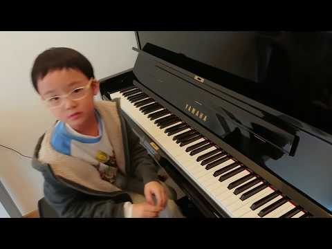 Moonlight Sonata Op.27 No.2 (Movement 3) of Beethoven (貝多芬 月光奏鳴曲 第三樂章), by Jonah Ho (age 7)