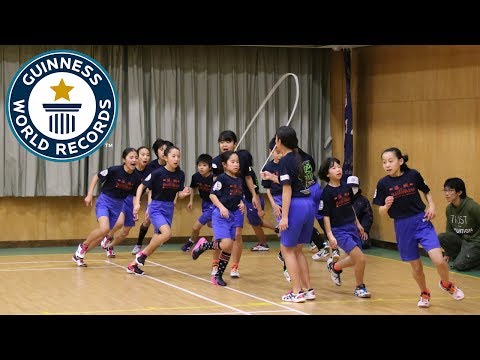 Incredible team skipping challenge - Guinness World Records