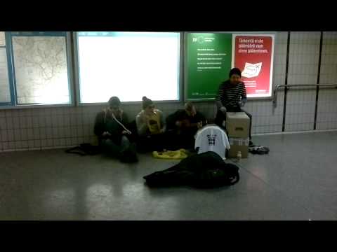 Street performance @Sörnäinen metro station Helsinki - Neljä Ässää
