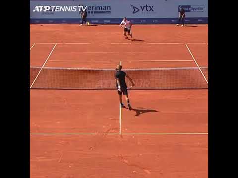 Benoit Paire UNBELIEVABLE Spin Back Drop Shot in Gstaad! 🤯 #Shorts