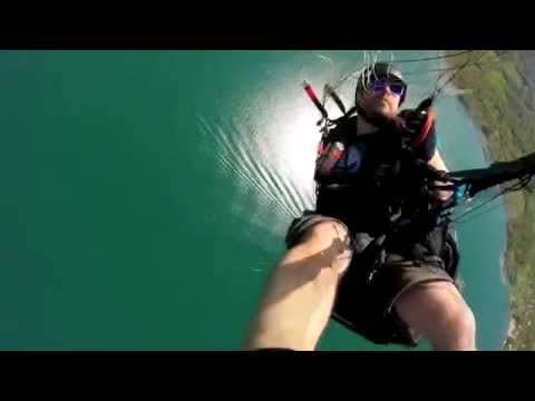 Paragliding accident - Fall into the canopy