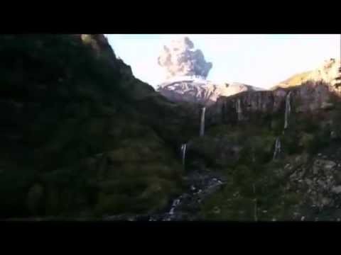 Momento exacto erupción volcán Calbuco en Chile - Exact moment of Calbuco volcano eruption in Chile