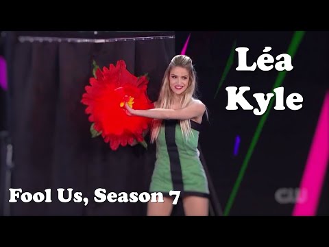 Léa Kyle performs an insane quick change act on Fool Us, Season 7, Episode 8