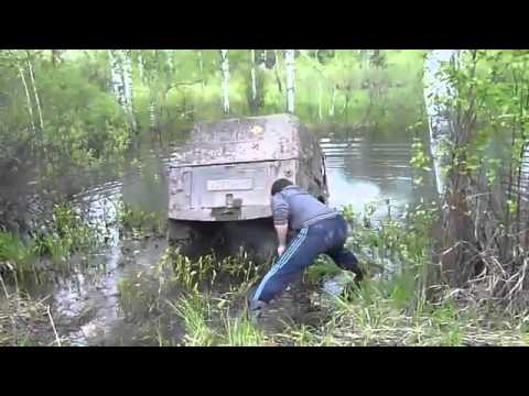 When Some Russian Folks Decide to Wash a 4x4 into a Pond