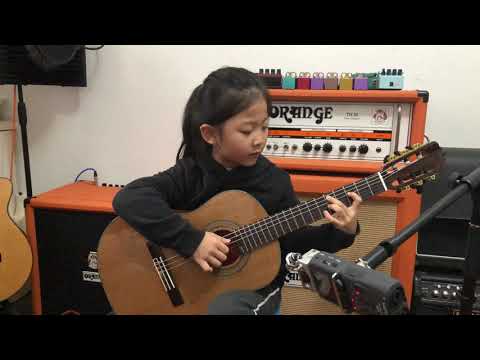 [ Fly me to the moon ] By A girl six years old | Bossanova guitar playing | INS @miumiuguitargirl
