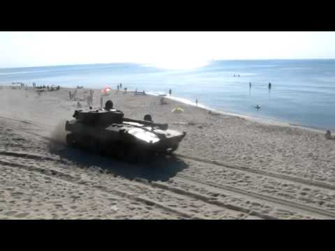 Танки на пляже/ Tanks on the beach