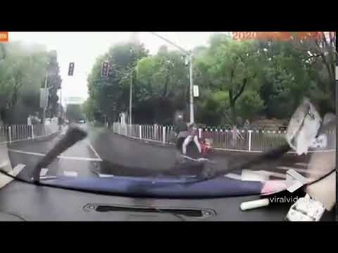 Cyclist collides and sticks to fellow cyclist || Viral Video UK