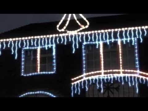 Neighbours Take Revenge On Christmas Lights Show