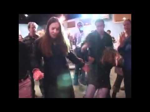 How to dance to dubstep - Pentecostal edition